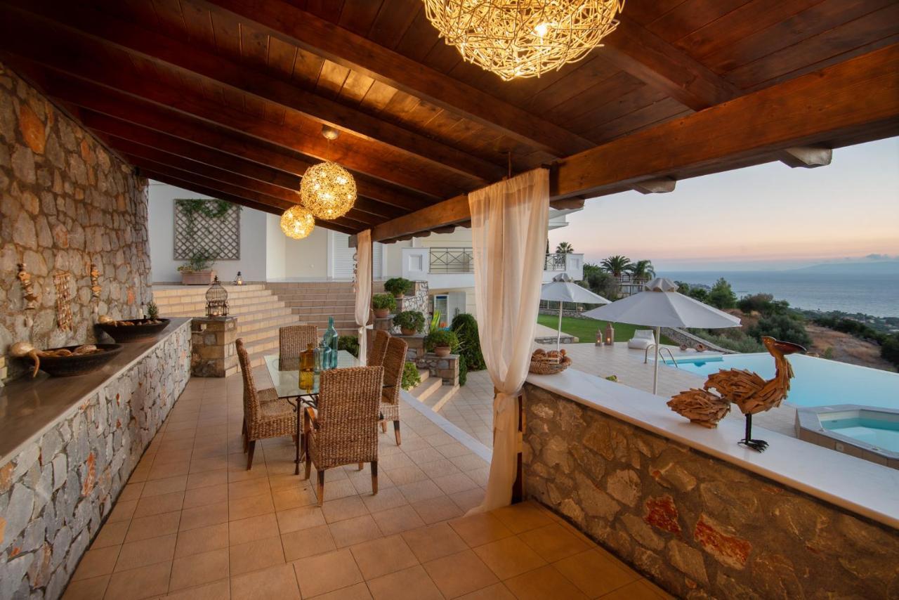 Villa Rebecca Kalamata Exterior photo